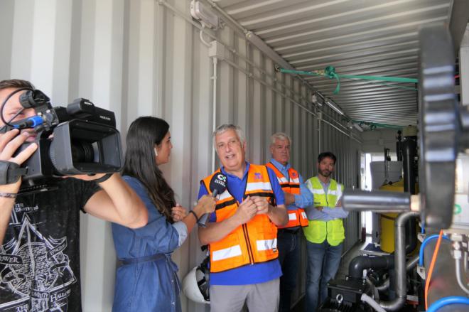 Puesta en marcha de las desaladoras de agua portátiles en el Valle de El Golfo