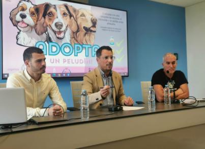 Ayuntamiento y protectora Peludos Felices denuncian el abandono de 47 perros en enero