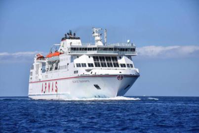 El Hierro demanda dos nuevas conexiones marítimas