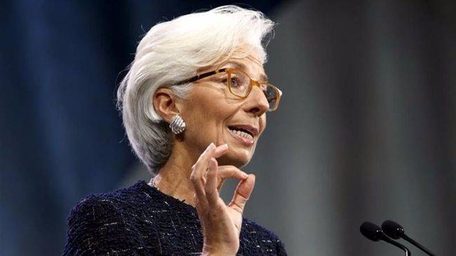 Lagarde es reelegida para presidir el FMI