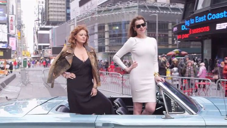 Susan Sarandon y Geena Davis recrean 'Thelma & Louise'