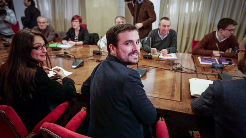 Podemos e IU alcanzan un preacuerdo para el 26-J