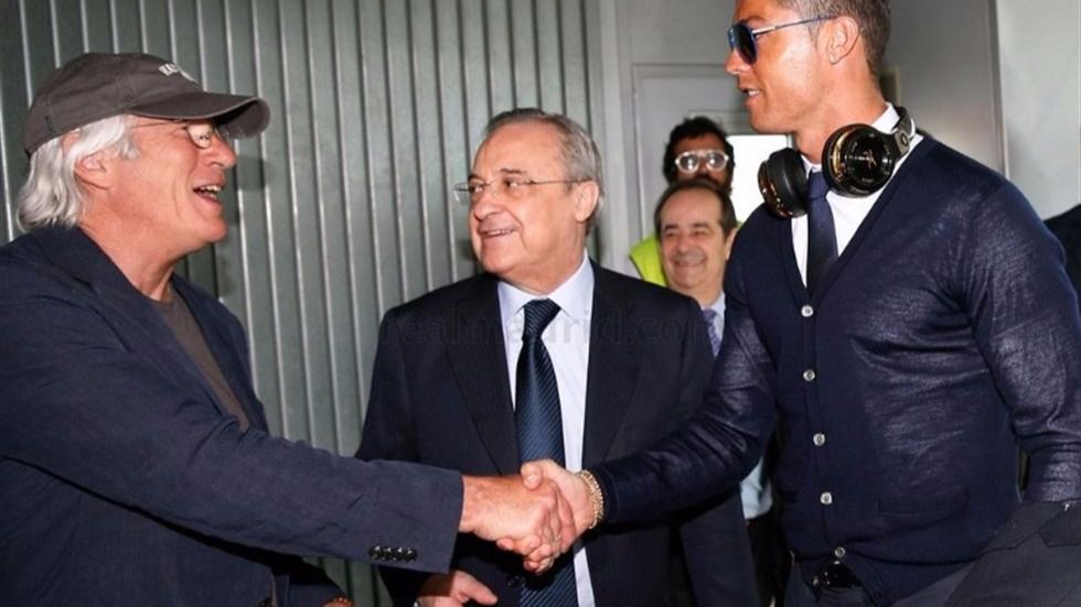 Richard Gere saluda a Cristiano Ronaldo