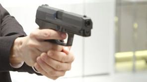 Amenaza a su exjefe con una pistola para exigirle el pago del sueldo