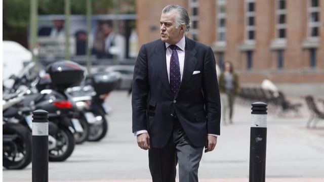 Un hombre denuncia a Bárcenas por agredirle en la calle