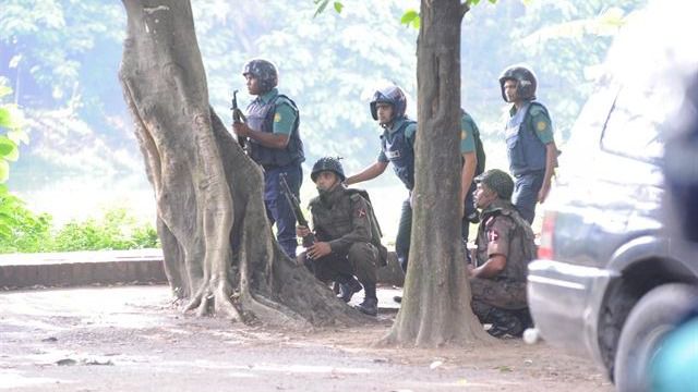 Dos detenidos por su presunta relación con el ataque en Dacca