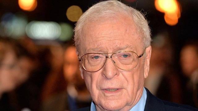 El terrorismo obliga a Michael Caine a cambiar su nombre en el pasaporte