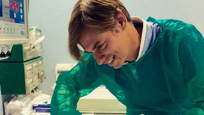 Baute presenta a su hijo