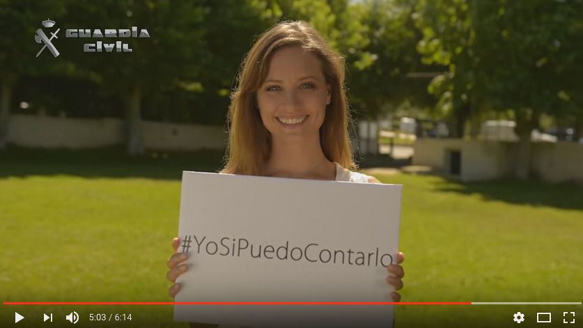 Michelle Jenner protagoniza el spot contra el maltrato animal del verano