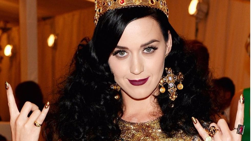 Katy Perry lanza su colección de zapatos