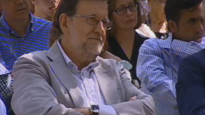 Rajoy califica al PSOE de irresponsable por el bloqueo