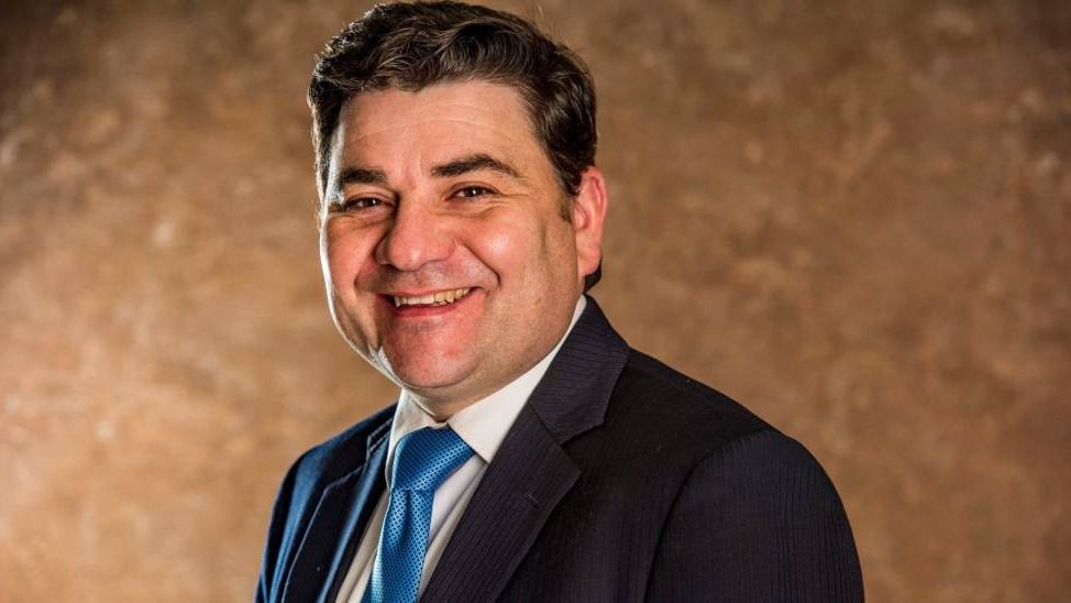 Muere el director de Migueláñez en un accidente de caza en Rusia