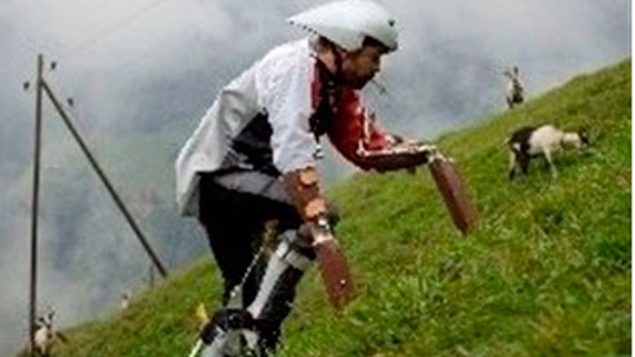 El 'hombre cabra' recibe el premio IG Nobel