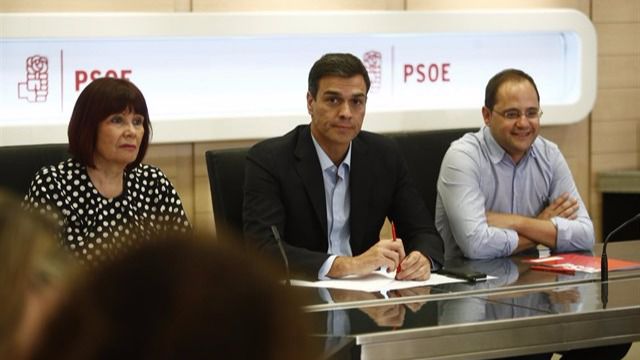 Sánchez anuncia congreso del partido y primarias para elegir líder