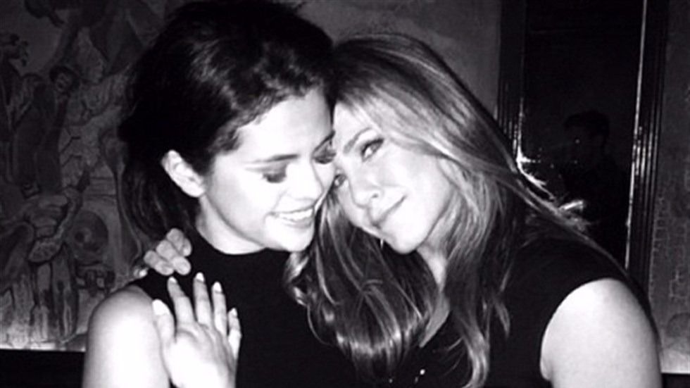 Selena Gómez recibe la visita sorpresa de Jennifer Aniston en rehabilitación