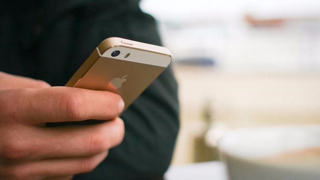 Los beneficios de Apple caen un 19%