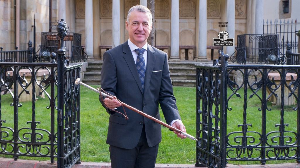 Iñigo Urkullu jura su cargo como lehendakari