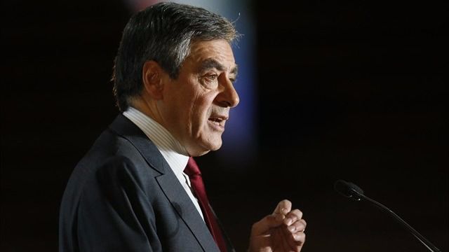 Fillon gana las primarias de la derecha francesa