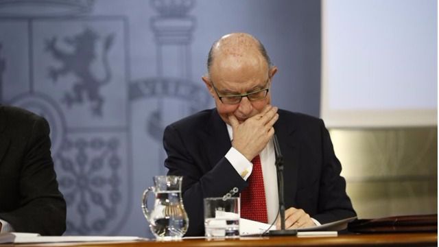 Cristóbal Montoro tras el Consejo de Ministros