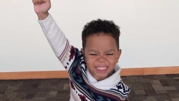 Michael Brown pasó 832 días en un centro de adopción