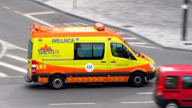 Muere una niña que esperaba una ambulancia en el hospital de Blanes