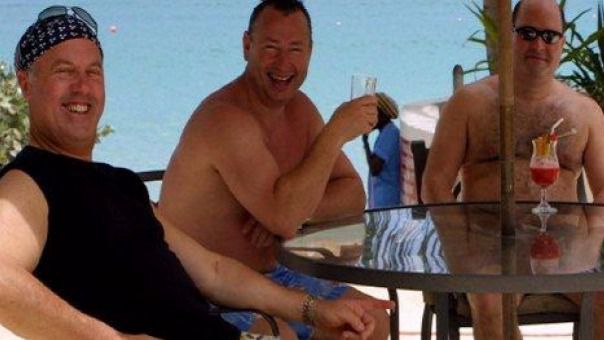 Cárcel para 6 banqueros por gastarse en sexo y viajes 285 millones de clientes