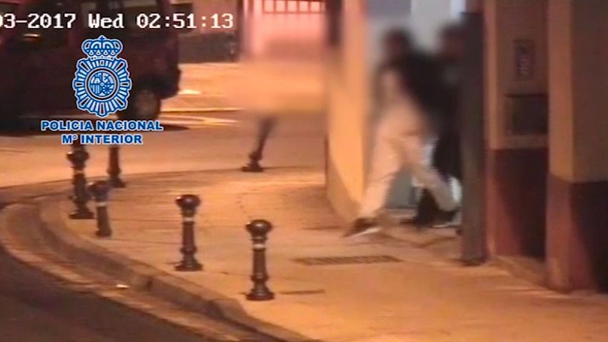 Detenido un maltratador cuando agredía a su mujer