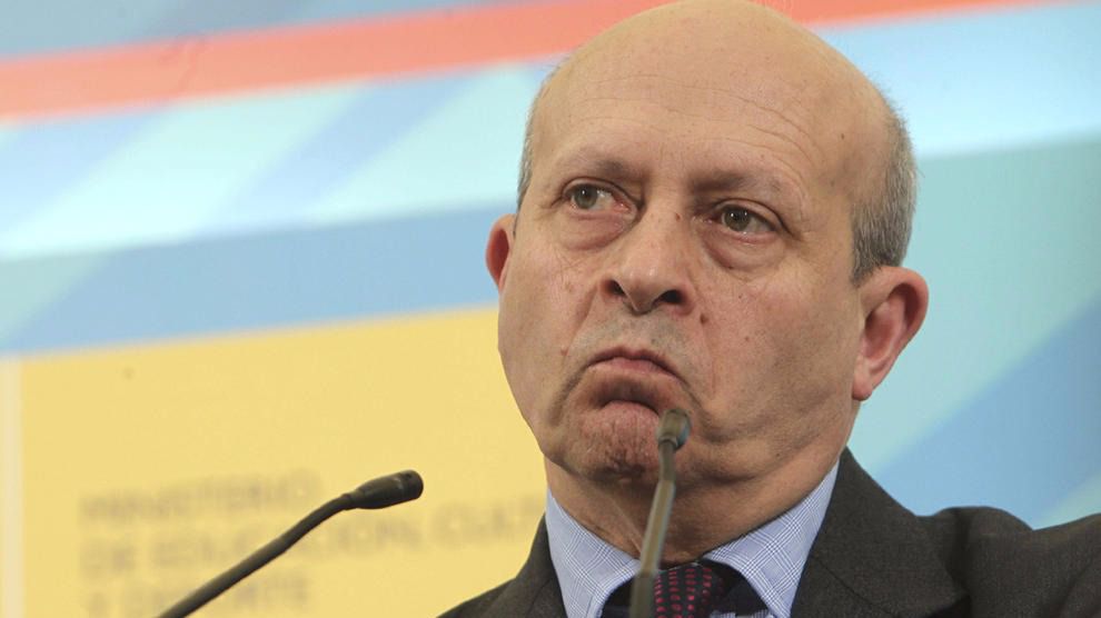 Wert señala las becas como su 'mayor preocupación' como ministro