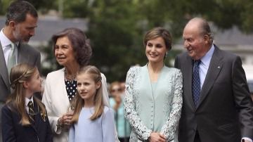 La infanta Sofía hace la Primera Comunión