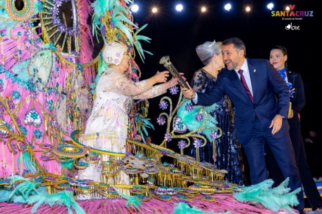 Ocho aspirantes optarán al título de Reina de los Mayores del Carnaval 2024