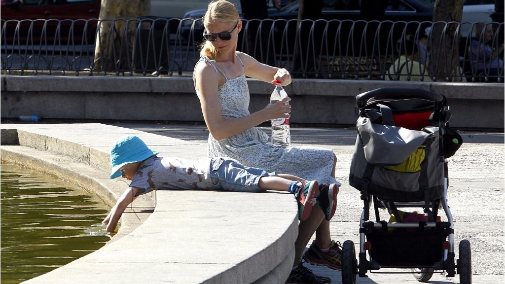 Más de 17.643 niños llevan el apellido de su madre en primer lugar