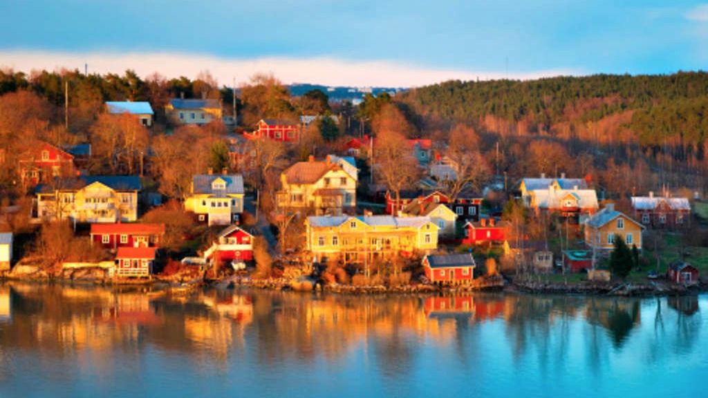 Dos muertos y ocho heridos en Turku (Finlandia) tras un apuñalamiento masivo