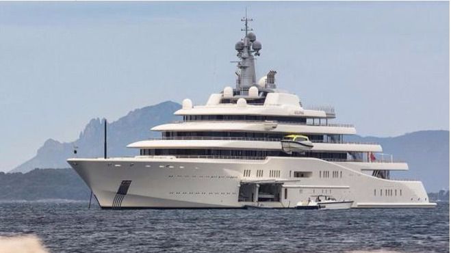 Vacaciones de lujo, los diez mega yates más caros para alquilar este verano