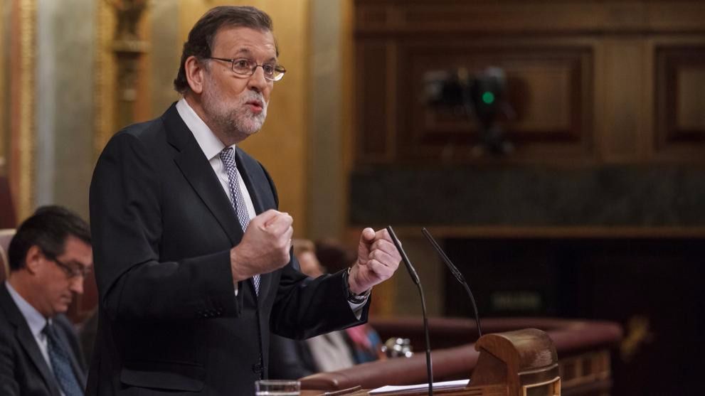 Rajoy no se cierra a reformar la Constitución