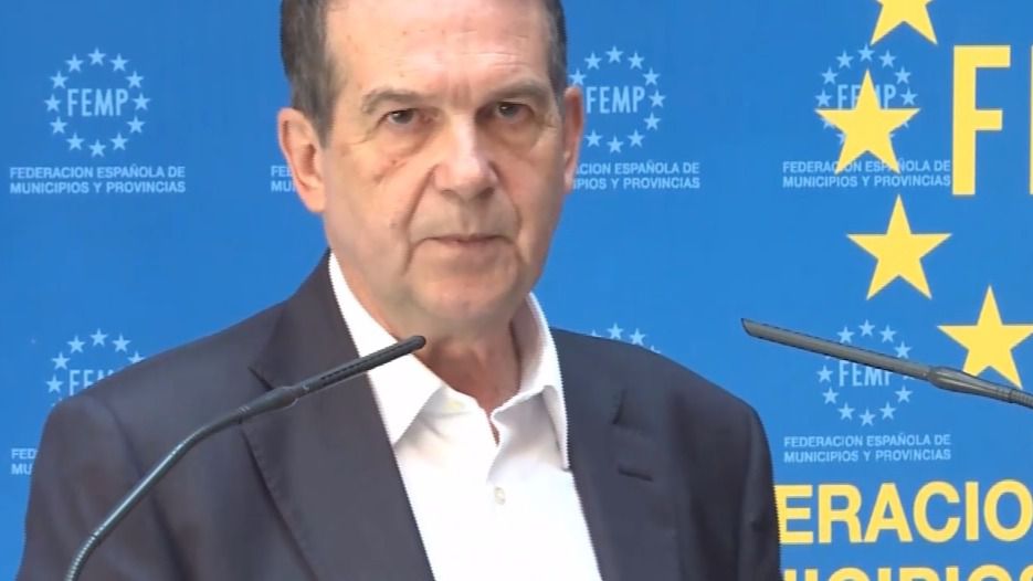 Los alcaldes españoles apoyan a los ediles 'acosados y perseguidos' en Cataluña