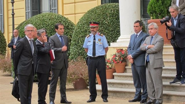 Trapero ordena requisar urnas y cerrar los colegios el domingo