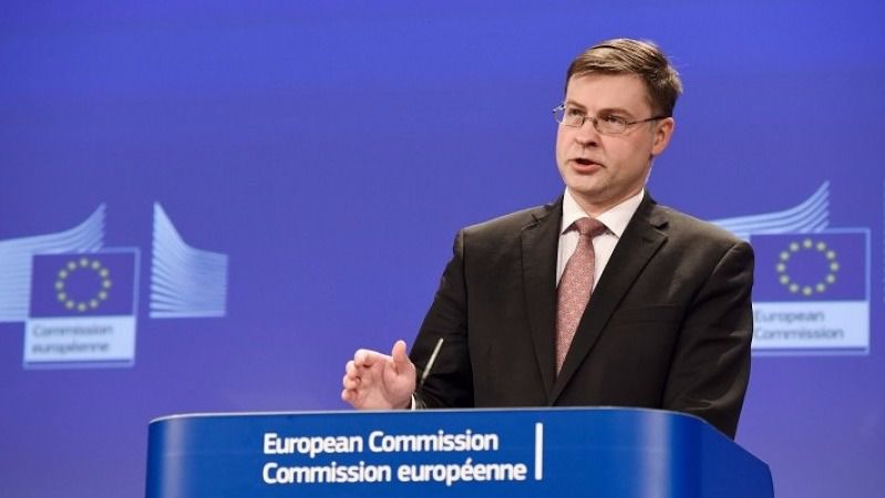 La Comisión Europea pide pleno respeto a la Constitución