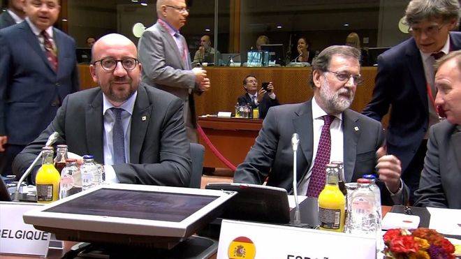Líderes de la UE apoyan a Rajoy ante el desafío secesionista