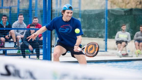 ¿Qué necesitamos para jugar al pádel?