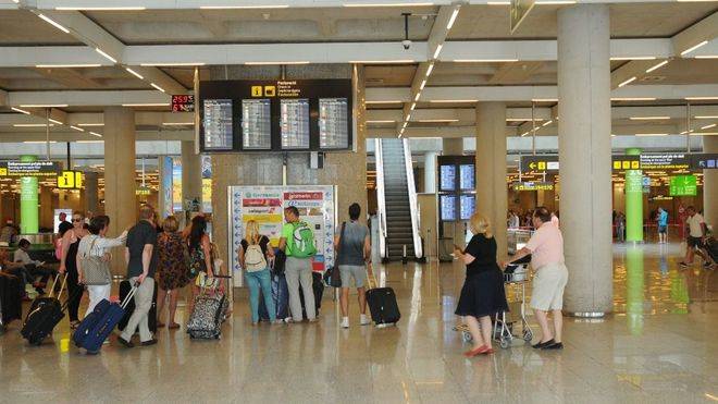 Cancelaciones, retrasos, ausencia de WiFi, principales factores de estrés de los viajeros