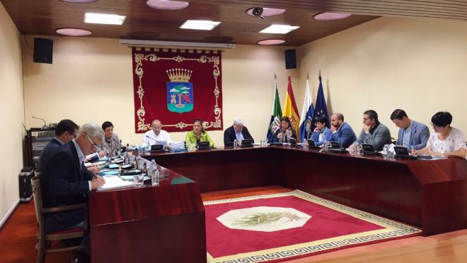 El Cabildo de El Hierro rechaza la revocación de Eutimio Armas