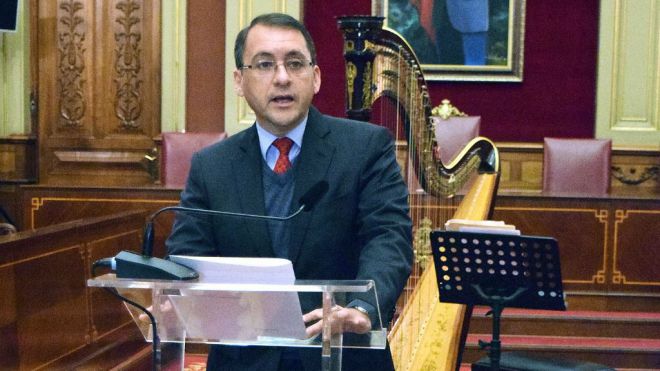 Bermúdez confirma que donde se derribará el 'Mamotreto' irá un aparcamiento similar