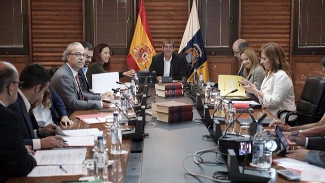 El presupuesto de 2017 'reforzará' políticas sociales y creación de empleo