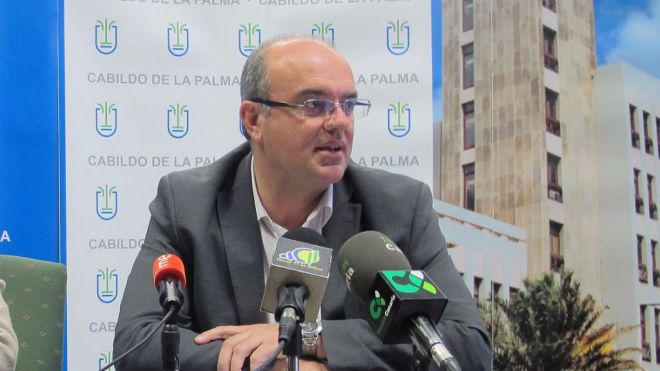 Pestana destaca la colaboración en la lucha contra el incendio forestal