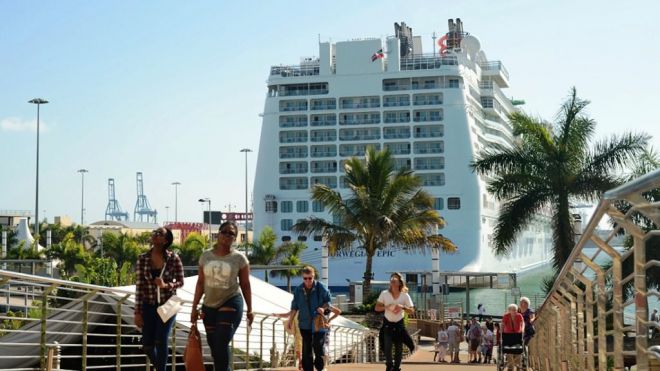 Las Palmas no formulará una nueva propuesta sobre zonas de gran afluencia turística