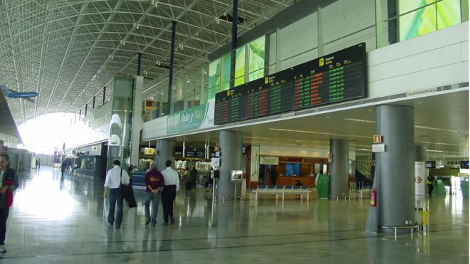 Aena gana un 12,8% más de pasajeros en Canarias hasta noviembre