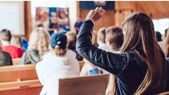 El TC tumba el decreto que pagaba la educación en español en Cataluña
