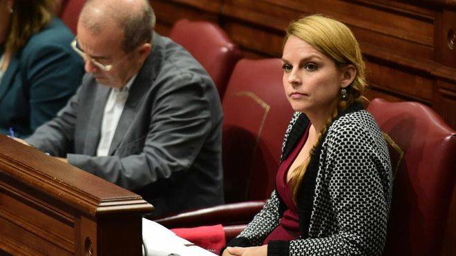 Santana propone al PSOE en minoría con apoyo exterior de PP y Podemos