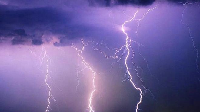 Caen 37.000 rayos en trece horas en el sur de la India