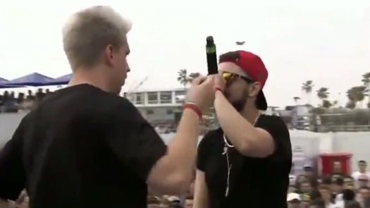 Un 'duelo' de rap sobre violar a menores crea polémica en las redes